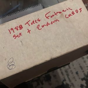 1998 MLB NBA NFL random card lot